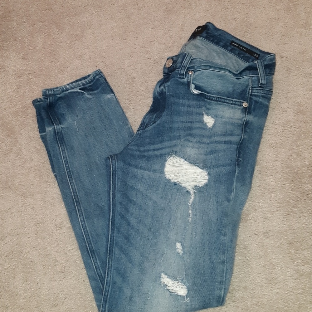 Blue skinny jeans
